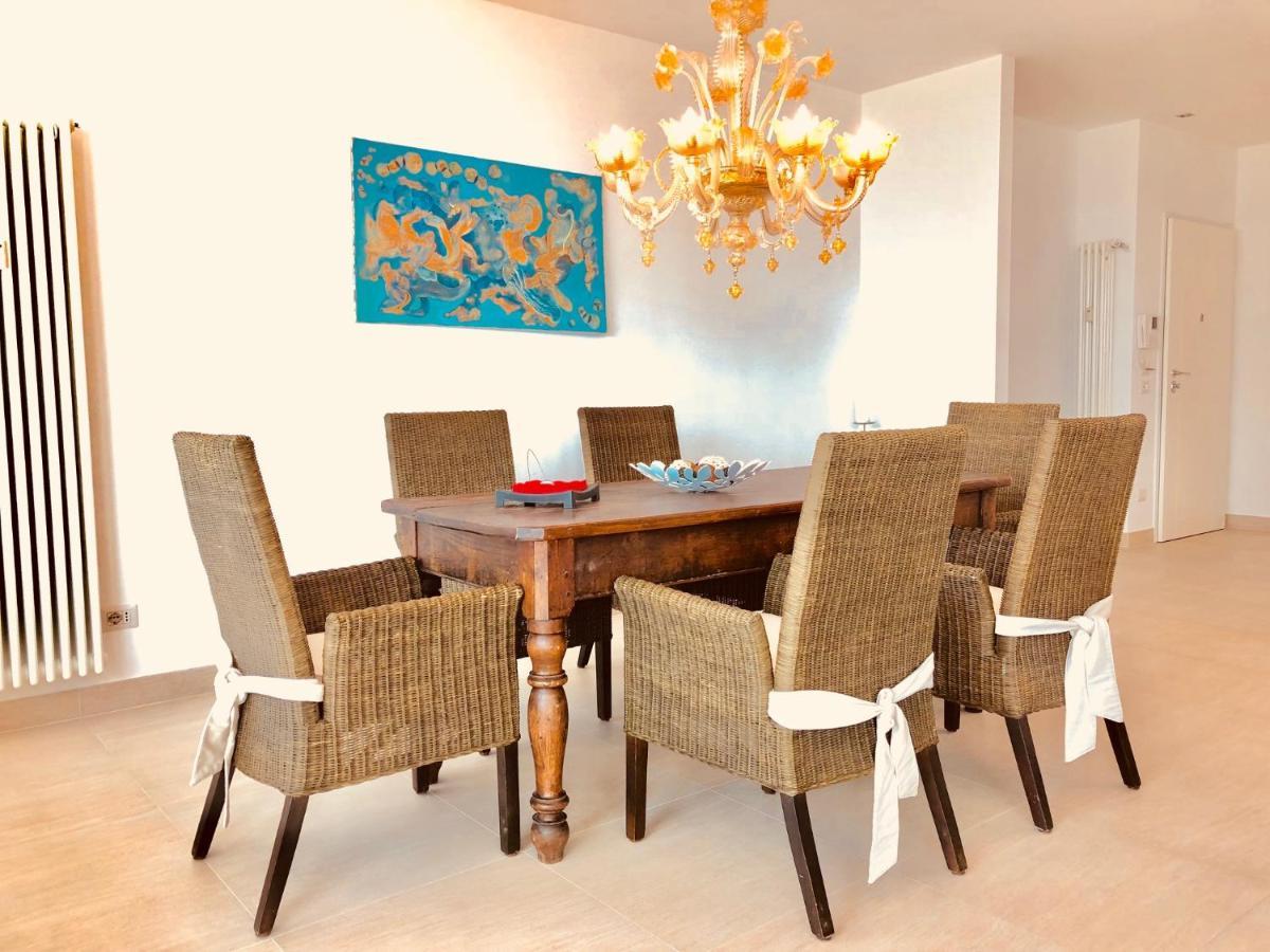 Attico Palazzo Di Vetro Apartment Luino