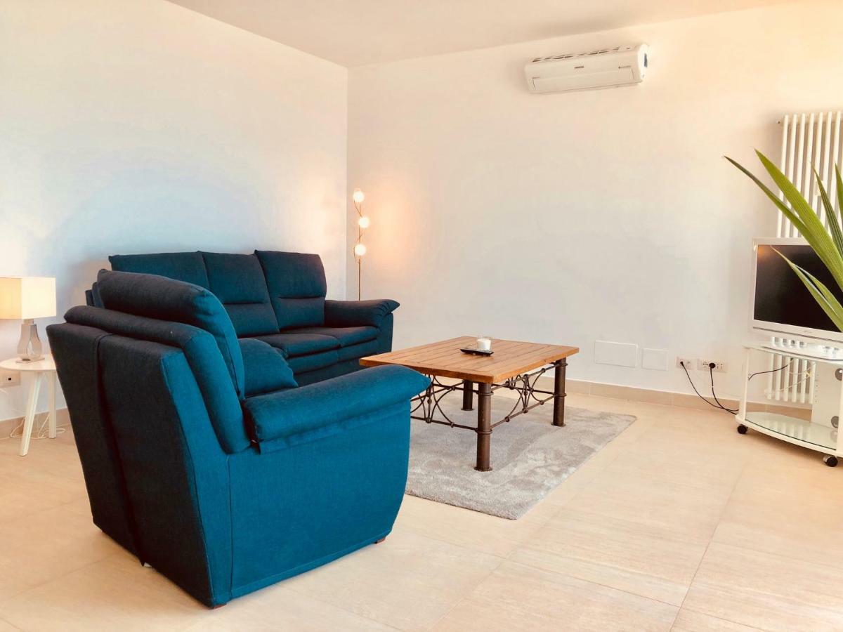 Apartamento Attico Palazzo Di Vetro